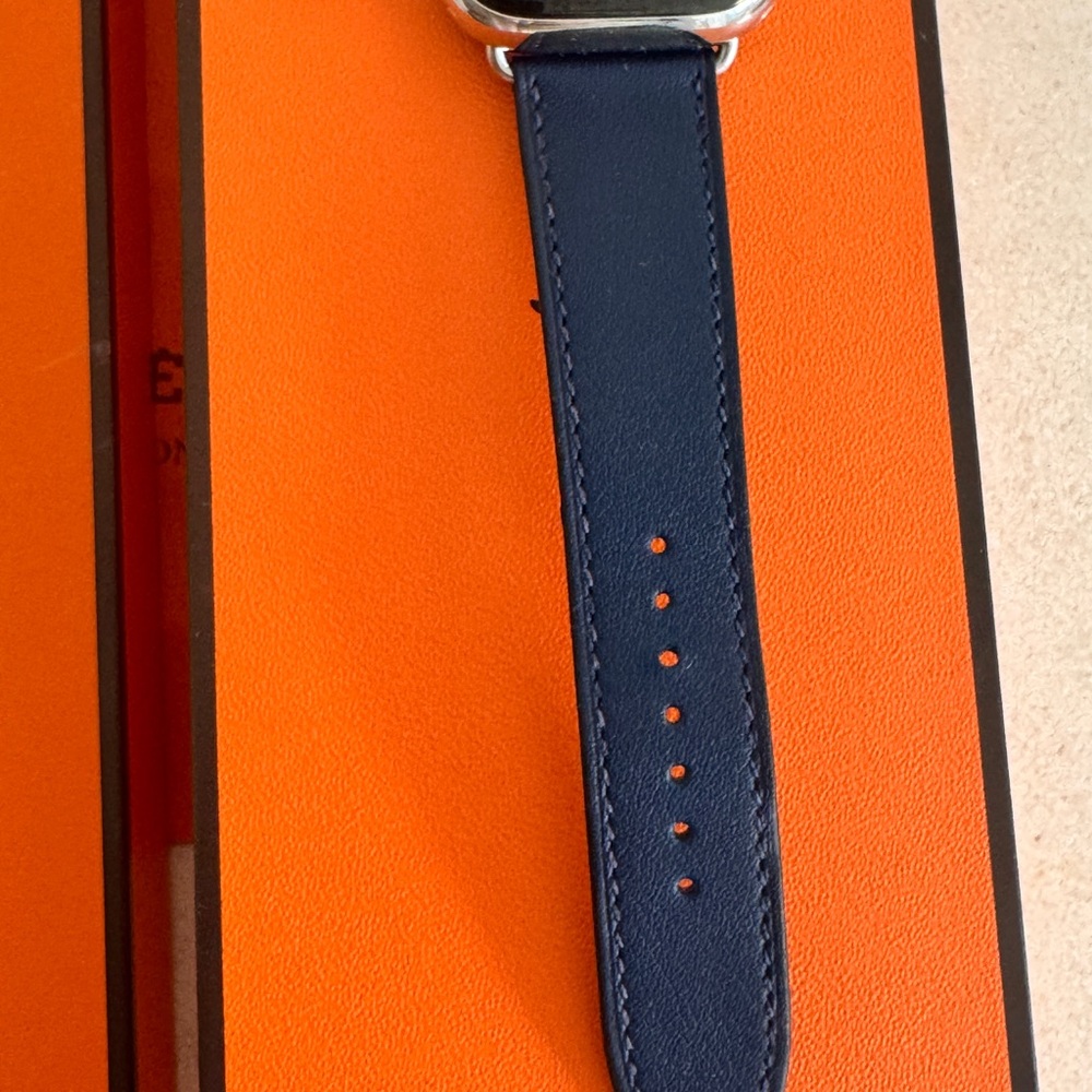Hermes Navy Blue Single Tour Leather Apple Watch - Picture 8 of 16